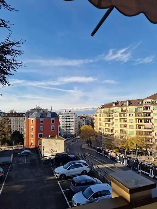 Appartement De Standing Au Centre De Geneve Suisse